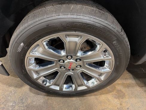 Used 2018 GMC Sierra 1500 Denali w/ Denali Ultimate Package AWD/4WD image 28