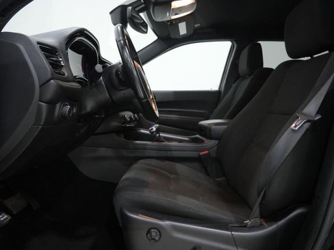 Used 2023 Dodge Durango SXT AWD/4WD image 12
