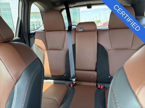 Used 2025 Subaru Forester Touring w/ Popular Package - Touring AWD/4WD image 9