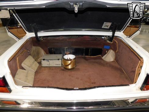 Used 1986 Rolls-Royce Silver Spur image 22