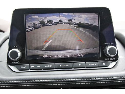 Used 2023 Nissan Rogue SV image 23