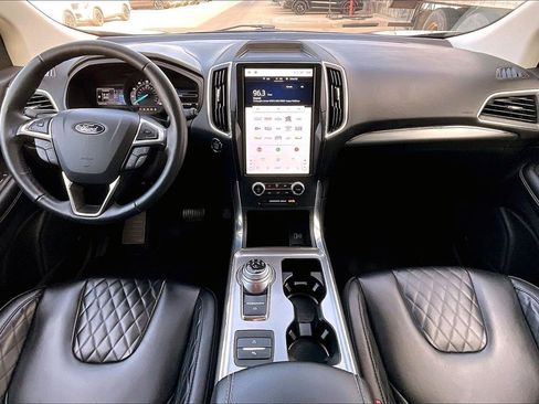 Used 2024 Ford Edge Titanium image 15