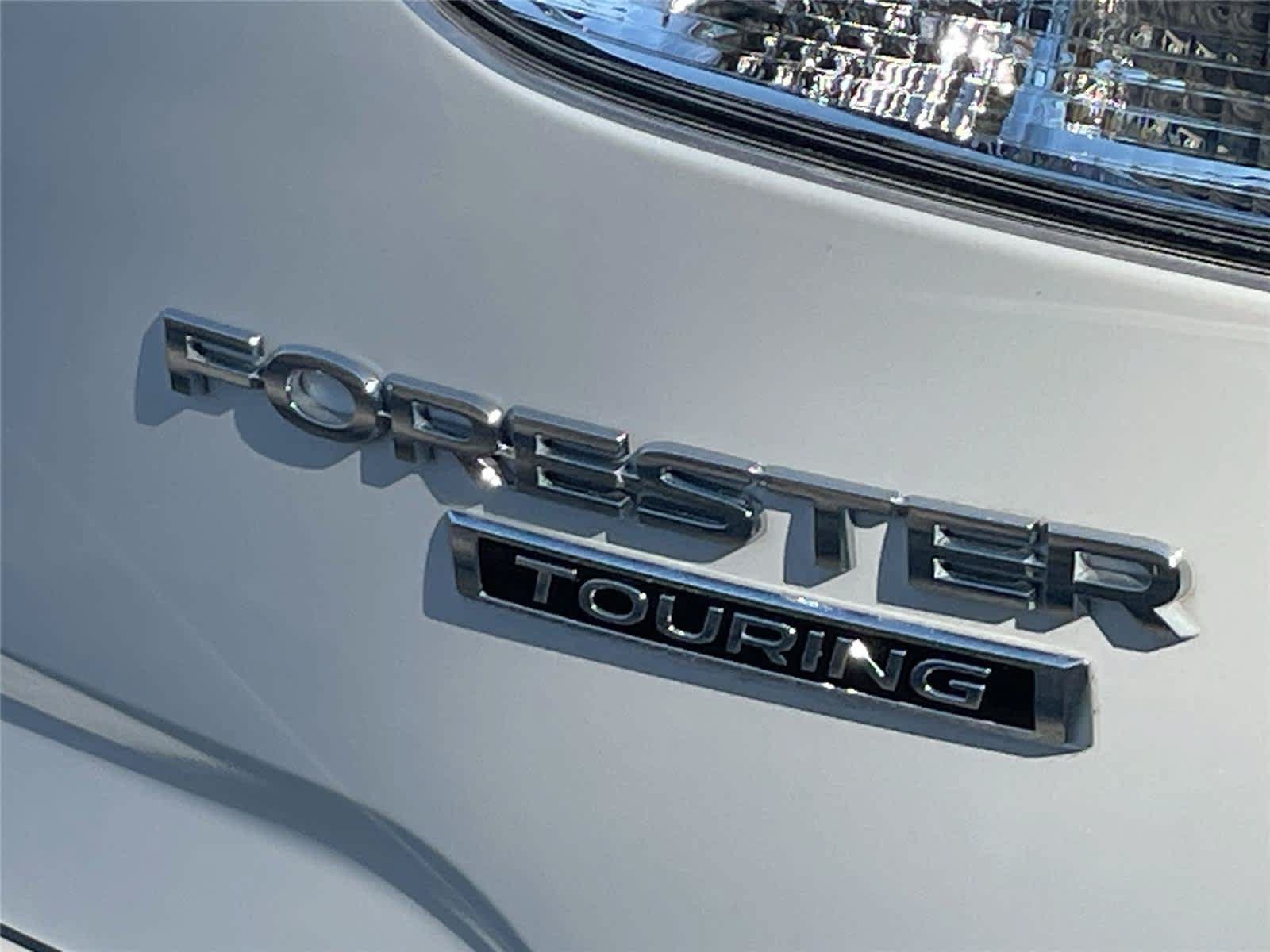 Used 2024 Subaru Forester Touring AWD/4WD image 10