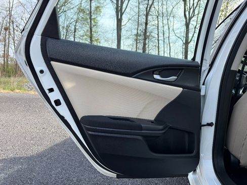 Used 2017 Honda Civic EX-T image 24