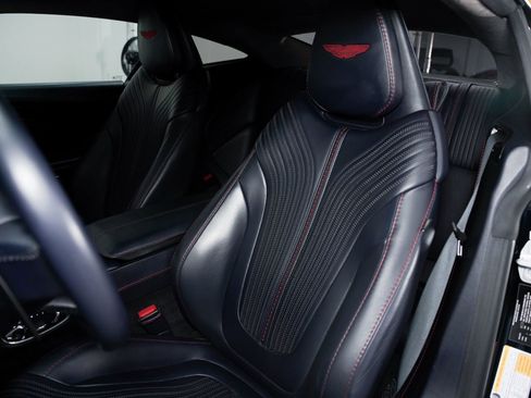 Used 2018 Aston Martin DB11 V12 image 35