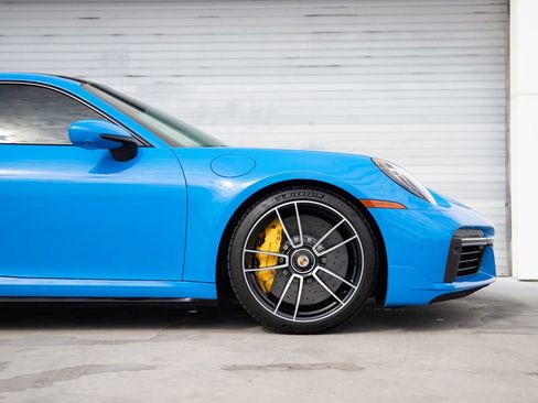 Used 2022 Porsche 911 Turbo S image 9