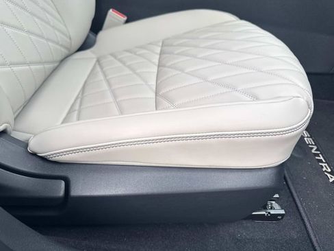 Used 2026 Nissan Sentra SL w/ Floor Mat Package FWD image 17