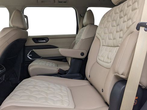 New 2026 Nissan Armada Platinum AWD/4WD image 24