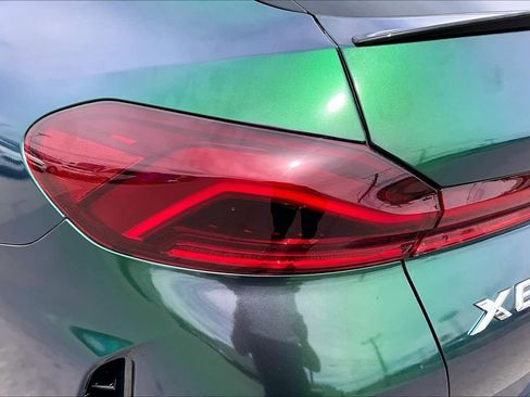 Used 2025 BMW X6 xDrive40i w/ Executive Package image 28