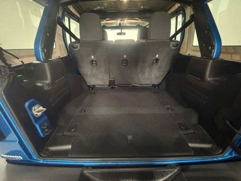 Certified 2022 Jeep Wrangler Unlimited Sport AWD/4WD image 11