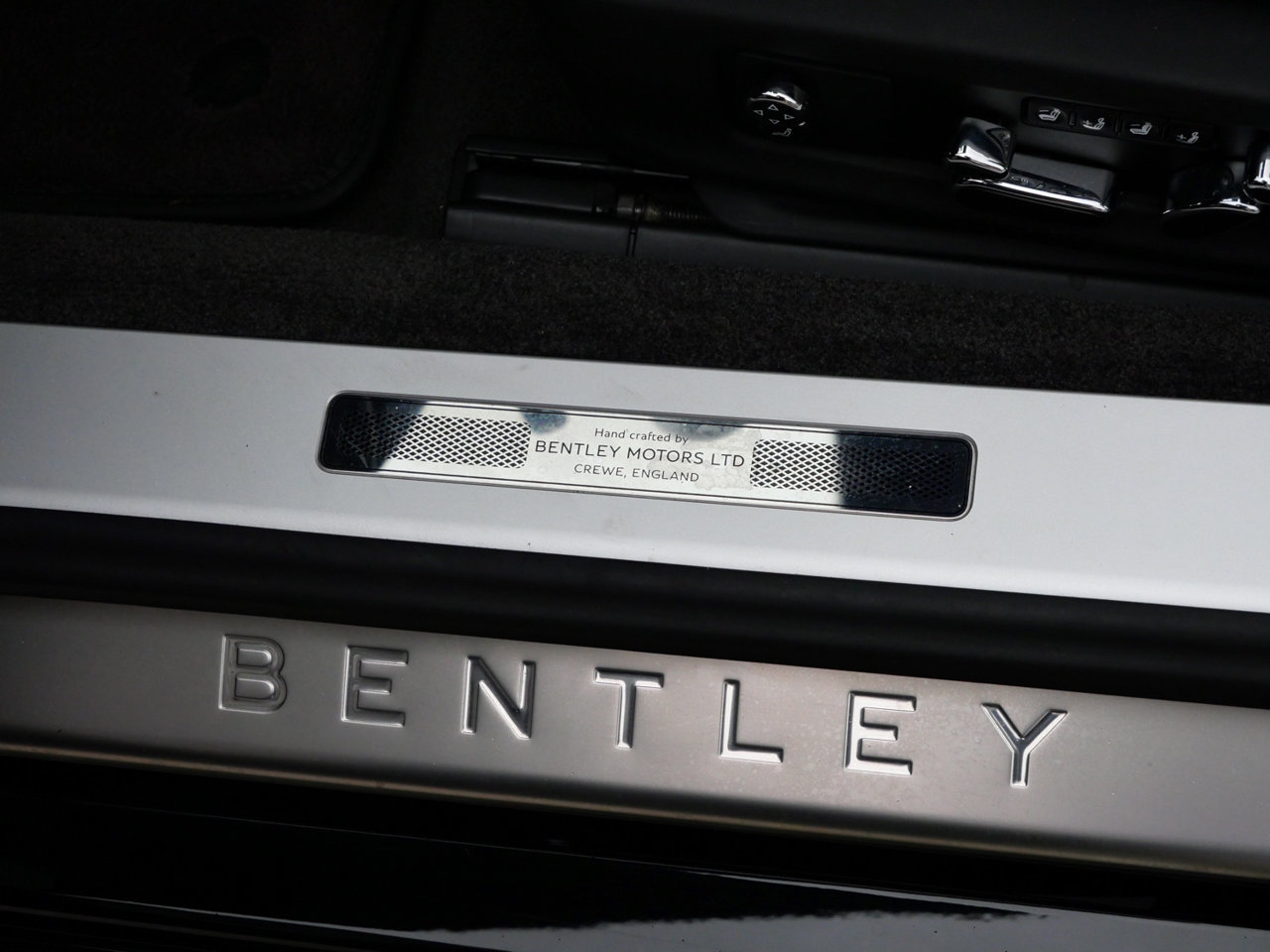 Used 2022 Bentley Continental GT AWD/4WD image 14