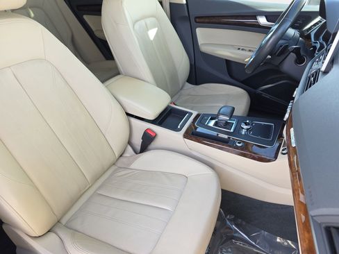 Used 2018 Audi Q5 2.0T Premium Plus image 10