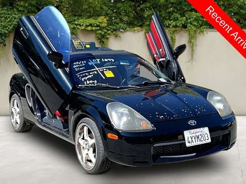 Used 2002 Toyota MR2 image 1