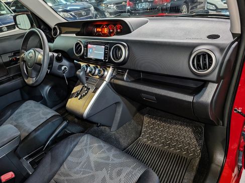 Used 2013 Scion xB image 26