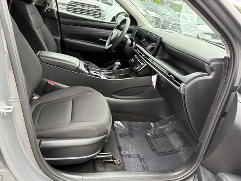 Used 2025 Hyundai Tucson SEL FWD image 18