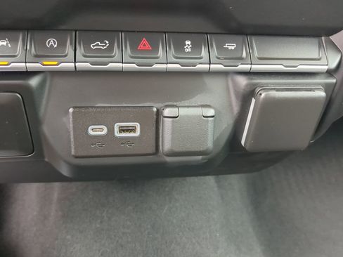 Certified 2022 Chevrolet Silverado 1500 Custom image 20