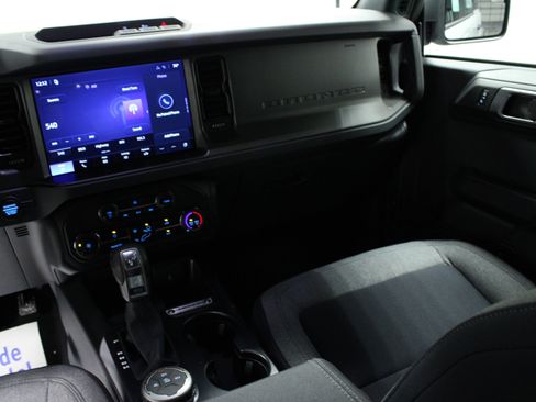 New 2026 Ford Bronco 4-Door image 19