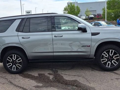 Used 2023 GMC Yukon AT4 AWD/4WD image 9
