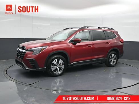 Used 2025 Subaru Ascent Premium AWD/4WD image 6