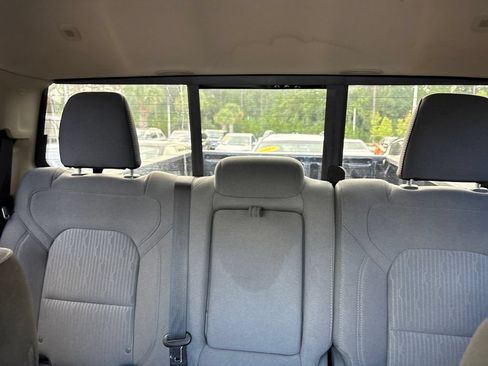 Used 2019 RAM 1500 Big Horn RWD image 22