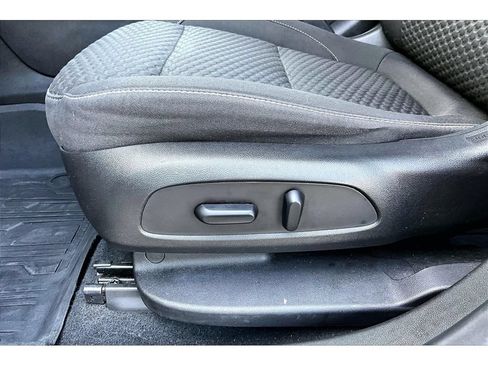 Used 2019 GMC Acadia SLE w/ Driver Alert Package I FWD image 29