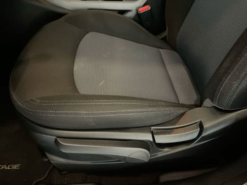 Used 2015 Kia Sportage LX image 12