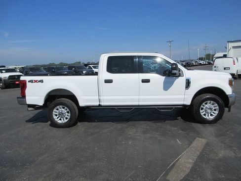 Used 2018 Ford F250 XLT AWD/4WD image 2