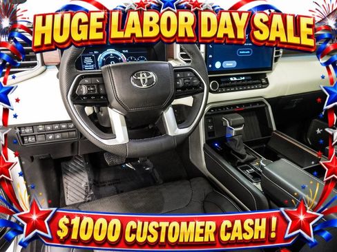 Used 2025 Toyota Sequoia Capstone AWD/4WD image 16