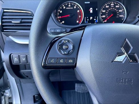 Used 2024 Mitsubishi Eclipse Cross LE image 17