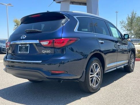 Used 2017 INFINITI QX60 Luxe w/ Premium Plus Package AWD/4WD image 5