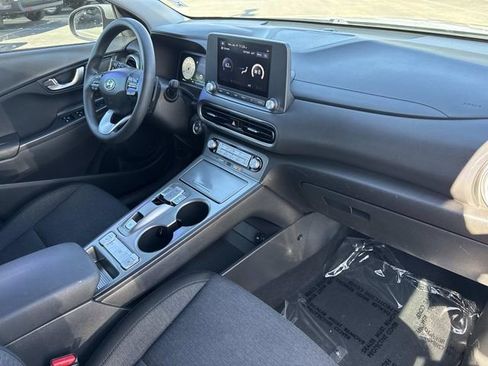 Used 2023 Hyundai Kona SE image 36