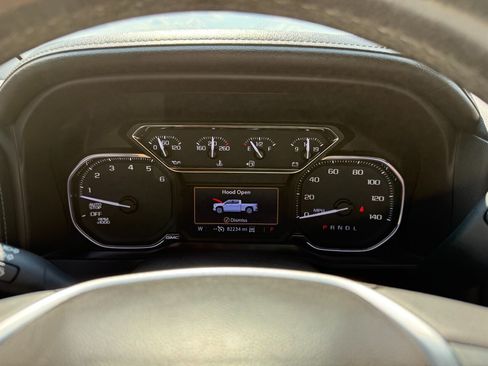 Used 2019 GMC Sierra 1500 SLT w/ SLT Premium Plus Package AWD/4WD image 17