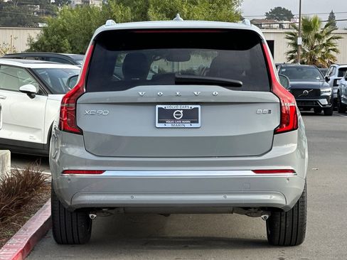 New 2026 Volvo XC90 B5 Plus w/ Protection Package image 7