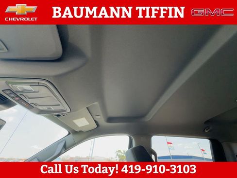 Used 2024 Chevrolet Silverado 1500 LT image 25