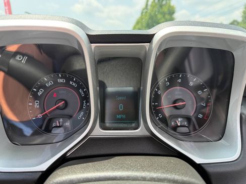 Used 2015 Chevrolet Camaro LT RWD image 23