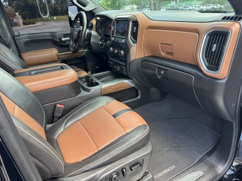 Used 2020 Chevrolet Silverado 3500 High Country AWD/4WD image 32