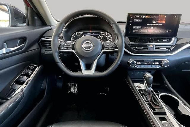 Certified 2025 Nissan Altima 2.5 SR w/ SR Premium Package AWD/4WD image 6