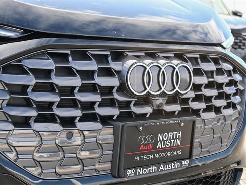 Certified 2025 Audi Q5 Premium w/ Convenience Package image 26