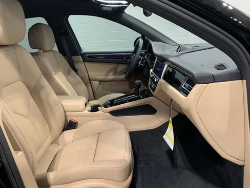New 2026 Porsche Macan image 29