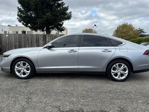 Used 2024 Honda Accord LX image 7