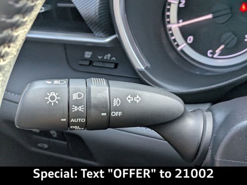 Used 2023 Toyota Highlander XSE image 30