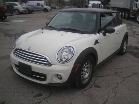 Used 2013 MINI Cooper Hardtop image 1