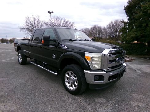 Used 2014 Ford F350 Lariat w/ Lariat Interior Package image 4