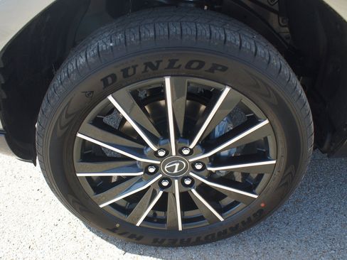 Used 2026 Lexus GX 550 w/ Accessory Package (31) image 26