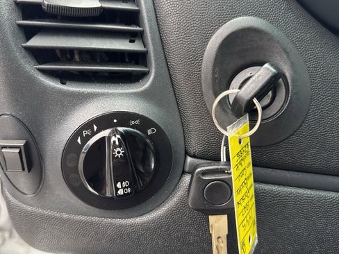 Used 1997 Porsche Boxster image 28