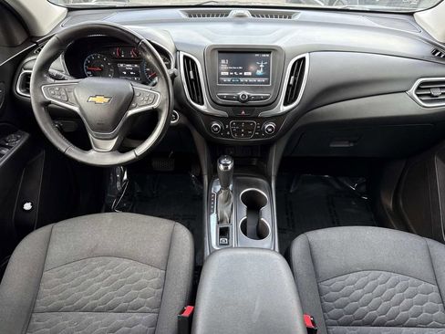 Used 2018 Chevrolet Equinox LT image 19
