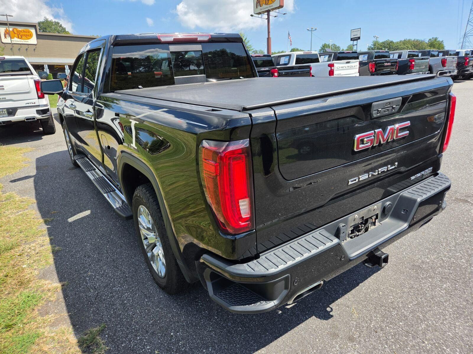 Used 2019 GMC Sierra 1500 Denali AWD/4WD image 10