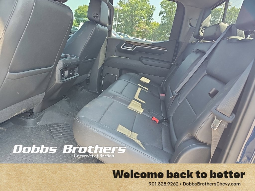 Used 2022 Chevrolet Silverado 1500 LT Trail Boss w/ LT Trail Boss Premium Package AWD/4WD image 15