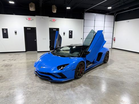 Used 2018 Lamborghini Aventador S AWD/4WD image 53