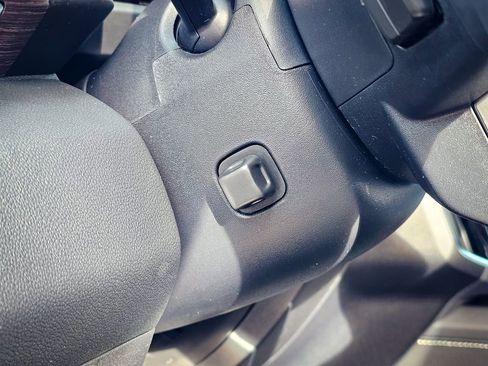 New 2026 GMC Acadia Denali w/ Super Cruise Package image 16